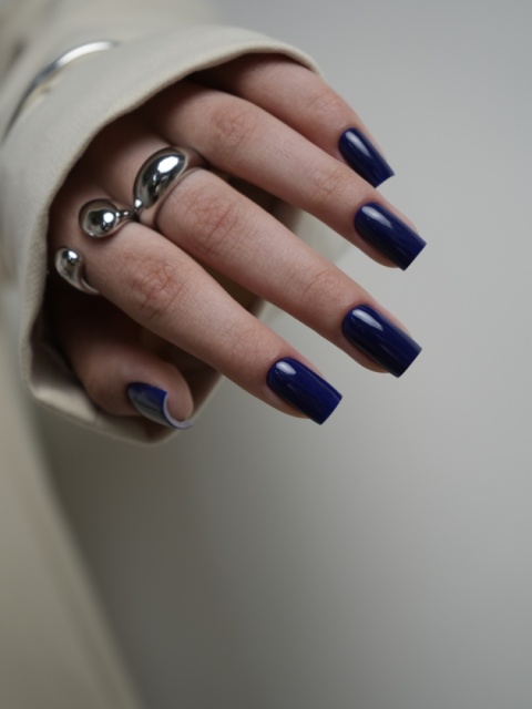 DA'23 GEL POLISH ‘SHE KNOWS, 8 ml – lakier hybrydowy (głęboki granatowy)