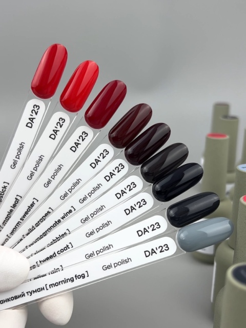 DA'23 'MAPLE LEAF GEL POLISH, 8 ML